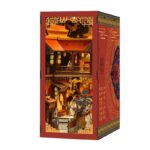 Seitliche Ansicht eines chinesischen Book Nook mit traditionellen Gebäuden, Laternen und orientalischen Details