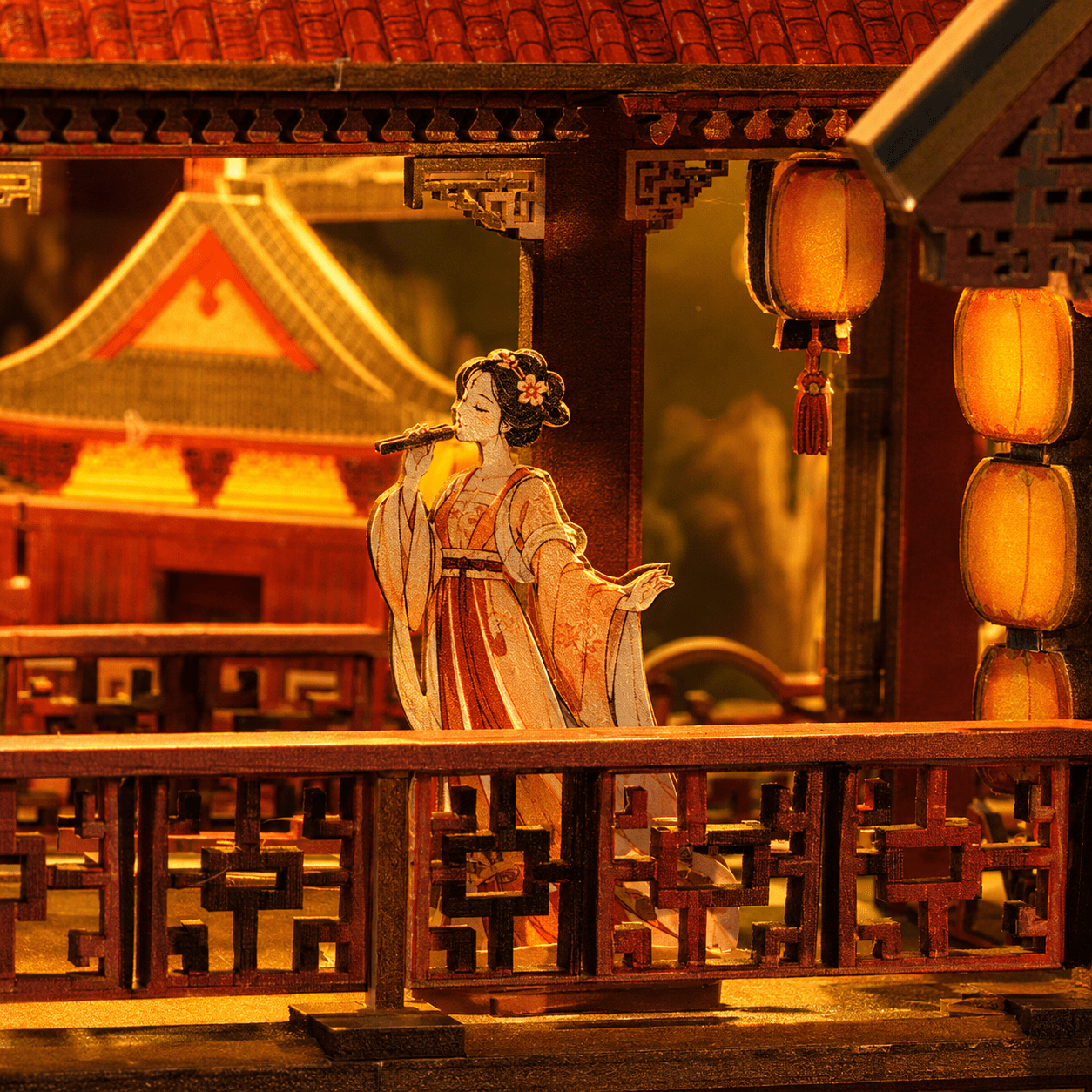 Tang Dynasty Book Nook Miniatur mit antischem Balkon, Laternen, Hofszene und traditionellem chinesischem Design
