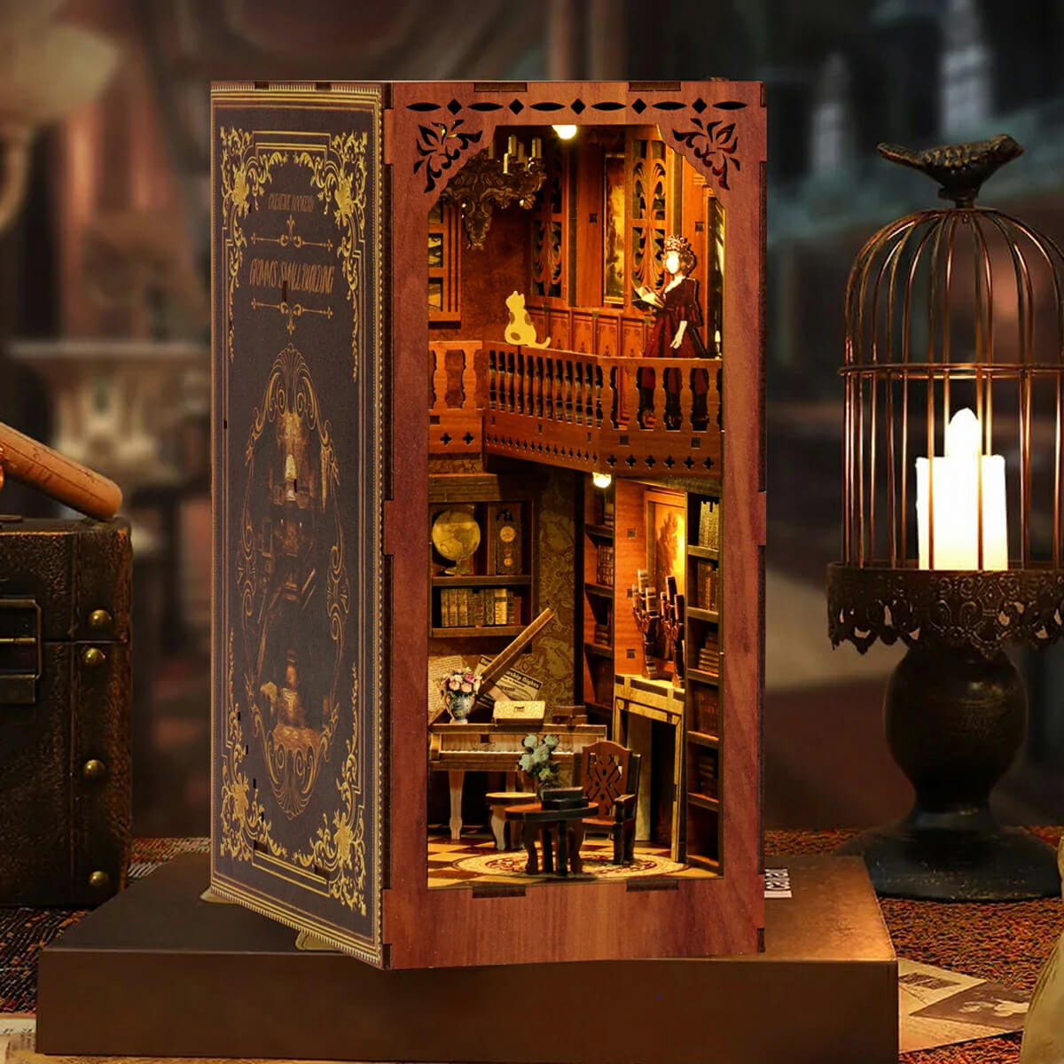 Grimms Häuschen – DIY Book Nook Bausatz mit LED fürs Bücherregal (1) Grimms Häuschen – DIY Book Nook Bausatz mit LED fürs Bücherregal