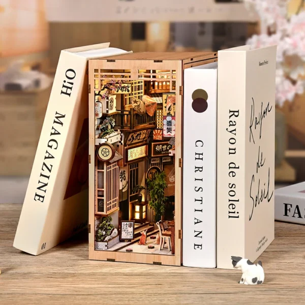 Japanische Gassen-Miniatur mit Katze DIY Book Nook