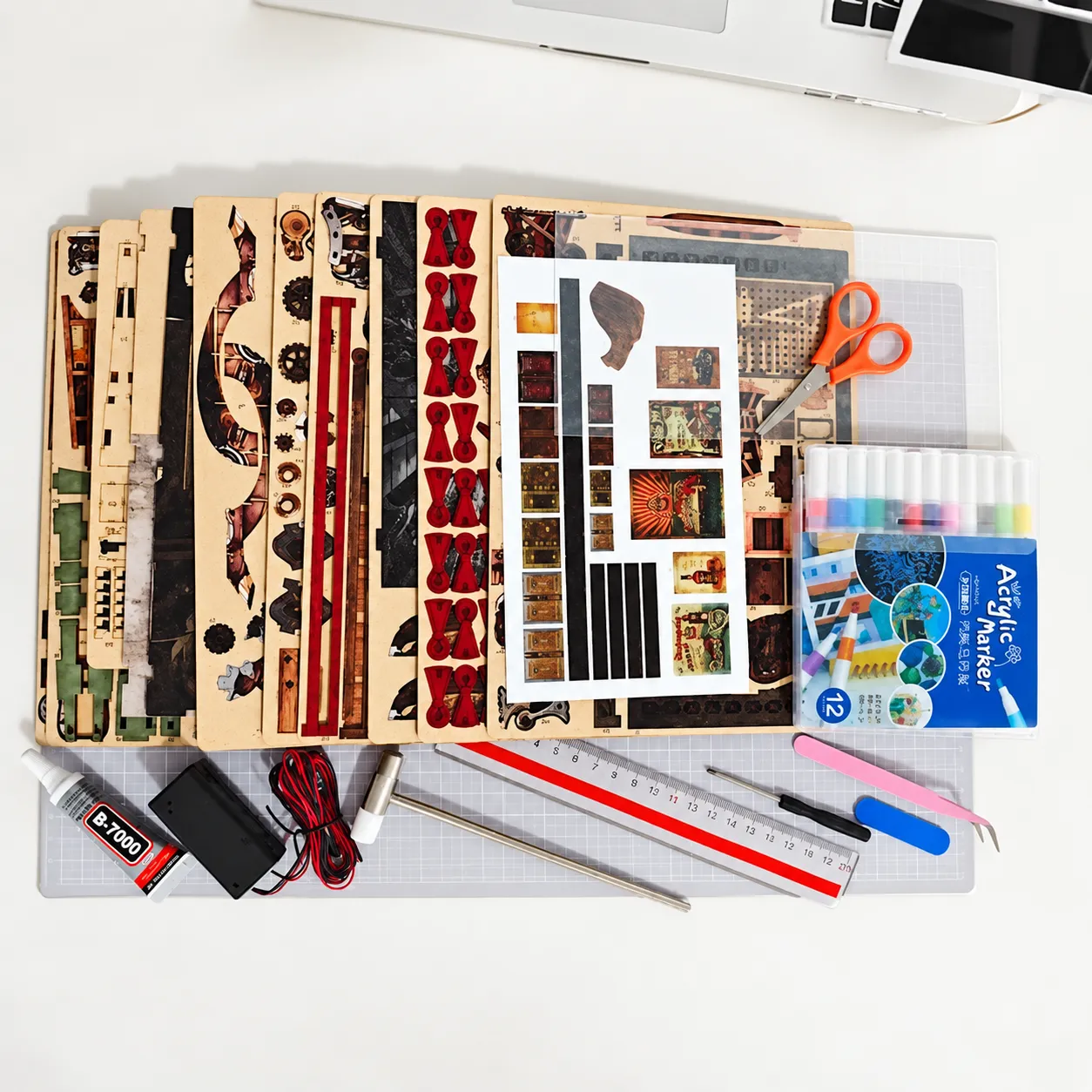 Book Nook Werkzeuge und Bastelzubehör für den Aufbau eines Miniatur Bausatzes