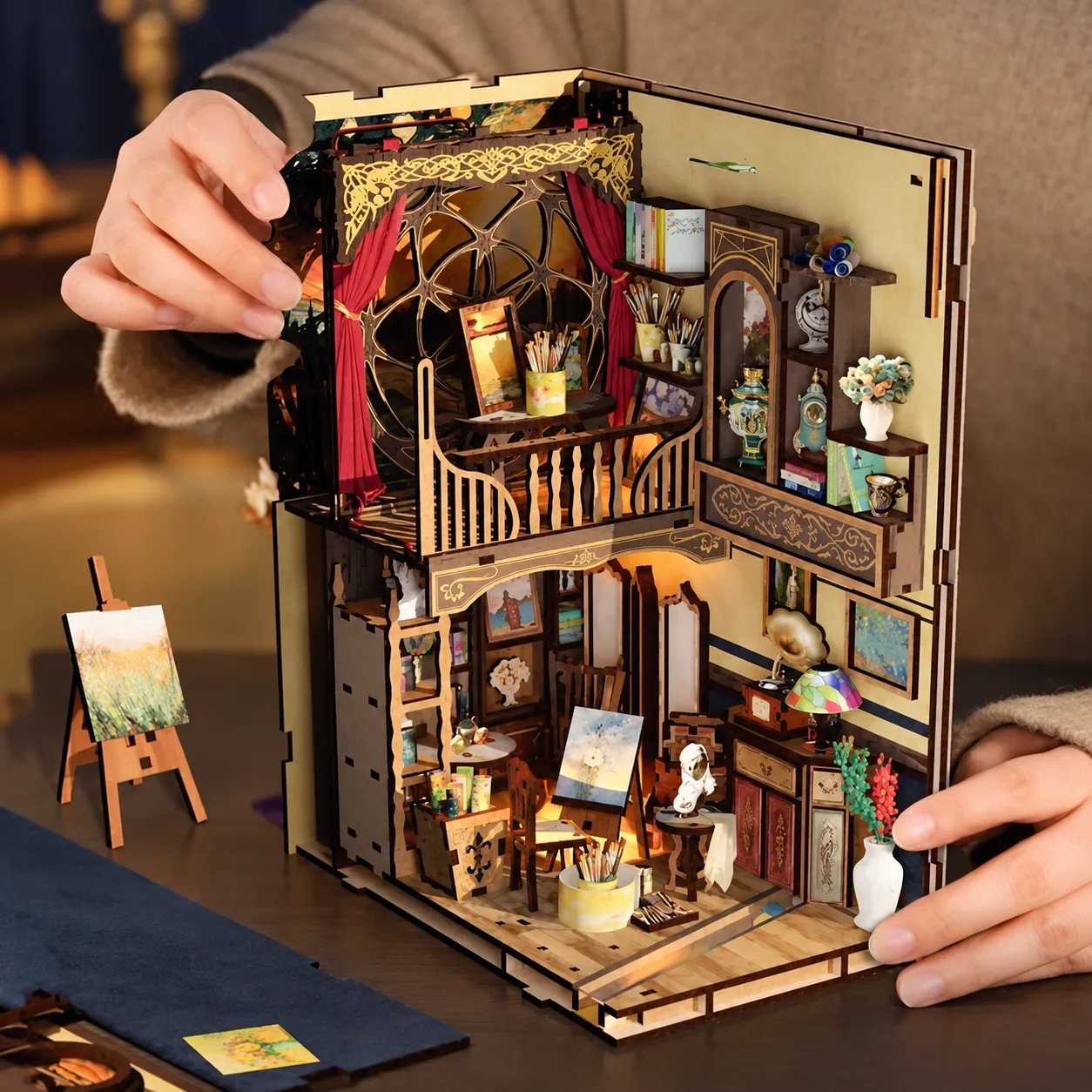 DIY Aufbau eines Book Nook Bausatzes mit kleinen Miniaturdetails
